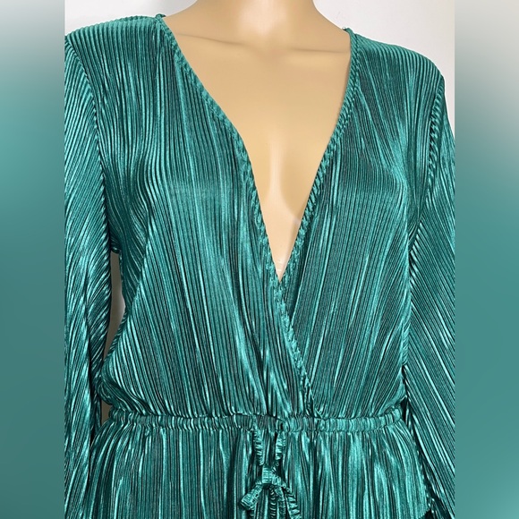 ZARA green pleated blouse size M - Picture 4 of 8